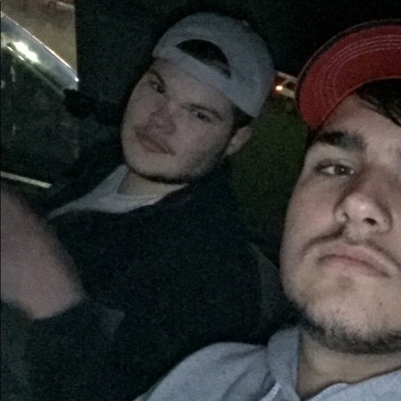 Meet your Posher, Koda - Picture 2 of 3